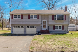 4 Alexander Rd, Bloomfield, CT 06002
