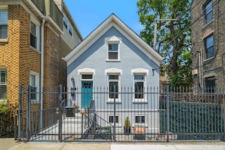 2012 W Charleston St, Chicago, IL 60647