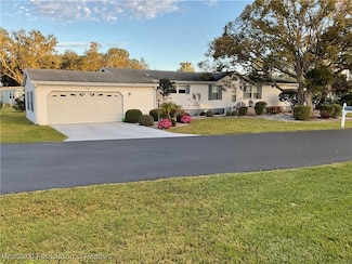 2925 E Fairway Vista Dr, Avon Park, FL 33825