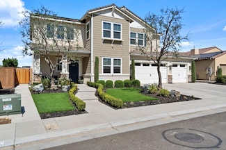 1007 Highland Rd W, Madera, CA 93636