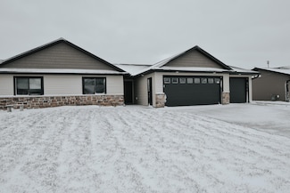 311 N 11th St, Goodhue, MN 55027