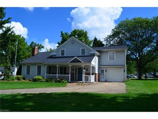33 Dorset Rd, Jefferson, OH 44047