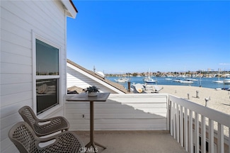 207 E Edgewater Ave Unit Rear, Newport Beach, CA 92661
