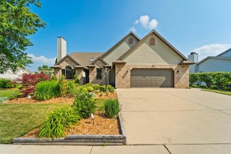 6616 82nd St, Kenosha, WI 53142