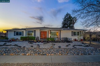 4576 Deercreek Ln, Concord, CA 94521