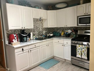 14 Pine St Unit B, Toms River, NJ 08757