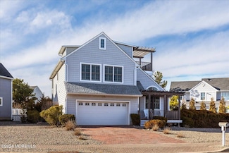 108 Glimmer Glass Cir, Manasquan, NJ 08736