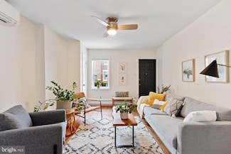 2147 E Firth St, Philadelphia, PA 19125