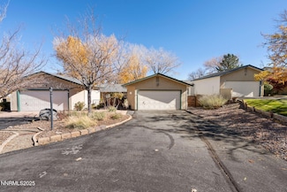 1081 Thompson St, Carson City, NV 89703