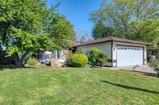 2991 Terry Ave, Clovis, CA 93612