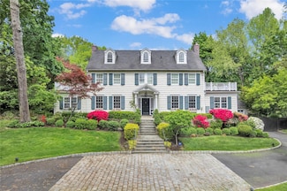 91 Warwick Rd, Bronxville, NY 10708