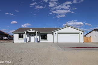 20182 E Mesa Verde Rd, Cordes Lakes, AZ 86333