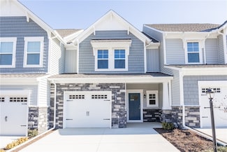 18728 Palisades Cove Dr, Moseley, VA 23120