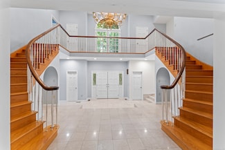 501 Woodbine Rd, Stamford, CT 06903