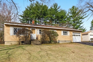 52 Forest Glen Dr, Florence, MA 01062