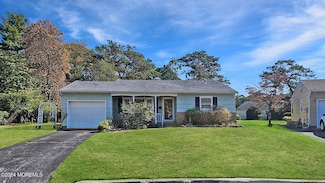 24 Hamilton Ct, Toms River, NJ 08757