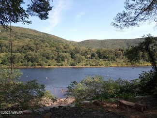7144 Renovo Rd, Mill Hall, PA 17751