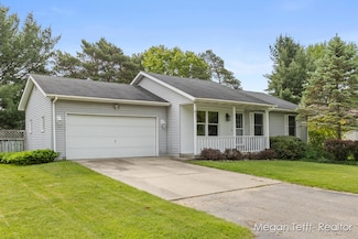 6284 Kuttshill Dr NE, Rockford, MI 49341