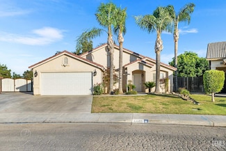 6601 High Peaks Dr, Bakersfield, CA 93313