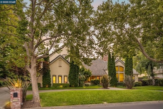 3284 Blackhawk Meadow Dr, Danville, CA 94506
