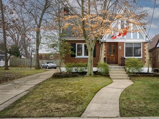 3855 Settle Rd, Cincinnati, OH 45227