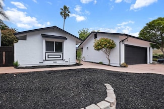 16 Melwood Ct, Watsonville, CA 95076