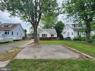 2122 Lodge Forest Dr, Sparrows Point, MD 21219