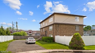 25 Van Buren St, Little Ferry, NJ 07643