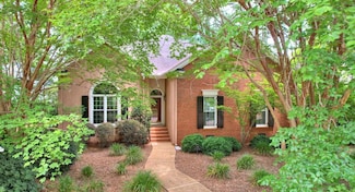 612 Russell Rd, Albany, GA 31707