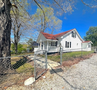 522 Norris Hancock Rd, Big Rock, TN 37023