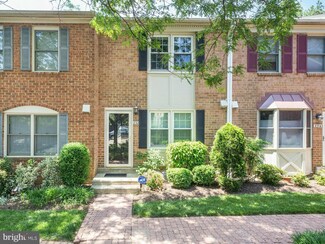 832 N Frederick St, Arlington, VA 22205