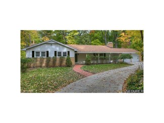 7361 Briar Hill Dr, Willoughby, OH 44094
