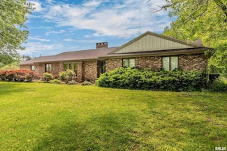 1881 Russell Rd, West Frankfort, IL 62896
