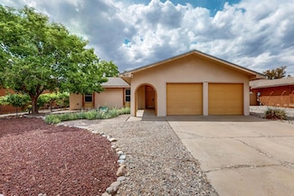 7413 Volunteer St NE, Albuquerque, NM 87109