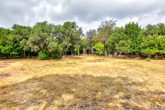 10400 Oakland Rd, San Antonio, TX 78240