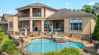 4388 Sailmaker Cir, Chattanooga, TN 37416