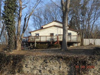 412 Moore St, Aurora, IN 47001