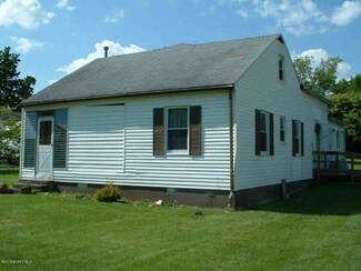 7521 Orchard Rd, Fairlawn, VA 24141