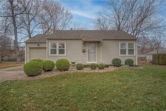 8207 Woodward St, Overland Park, KS 66204