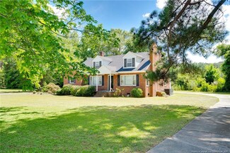 1025 W 2nd Ave, Red Springs, NC 28377