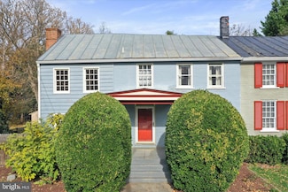 207 W High St, Shepherdstown, WV 25443