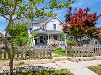 2009 Washington Ave, Knoxville, TN 37917