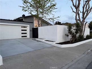 20272 Deervale Ln, Huntington Beach, CA 92646