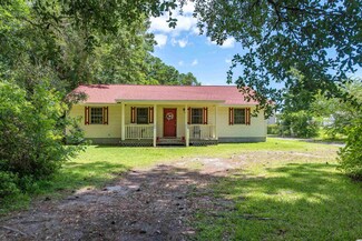 1050 Waverly Rd, Pawleys Island, SC 29585