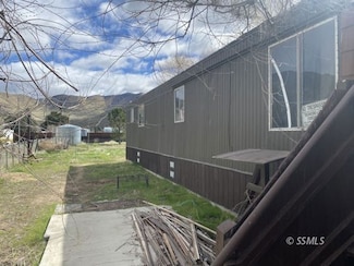 4300 Yokum Trail, Weldon, CA 93283