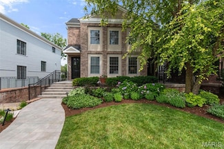 248 Gay Ave, Saint Louis, MO 63105