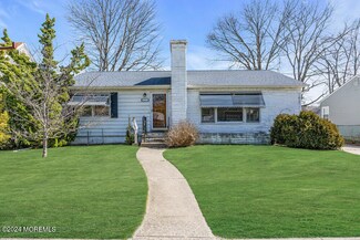 86 Riverdale Ave, Neptune, NJ 07753