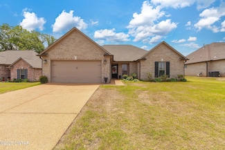 102 Gatewick Dr, Jackson, TN 38305