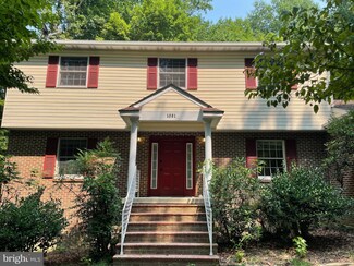 1051 Solomon Frazier Ct, Saint Leonard, MD 20685