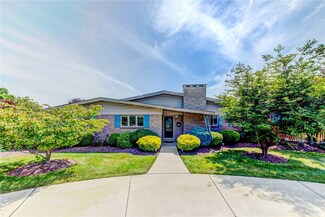 4971 Parkvue Dr, Pittsburgh, PA 15236